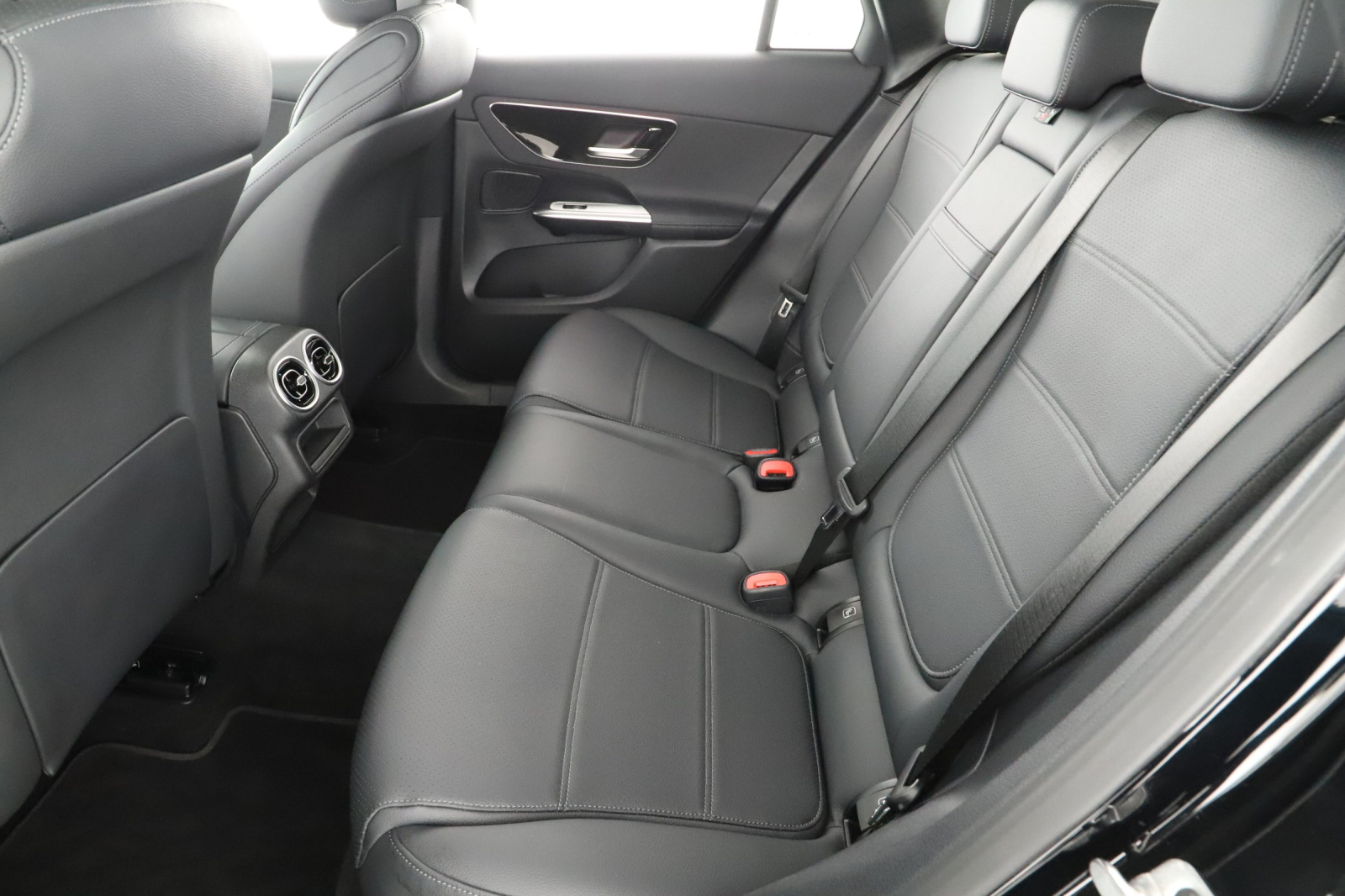 Mercedes-Benz GLC - 2026
