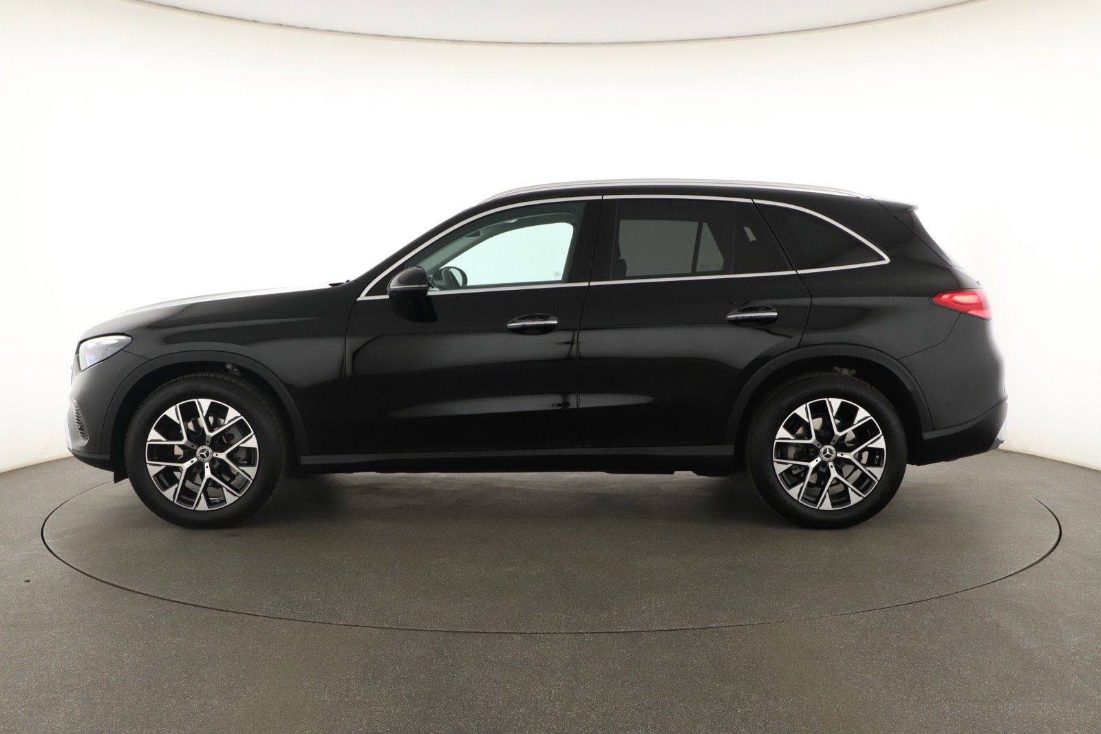 Mercedes-Benz GLC - 2026