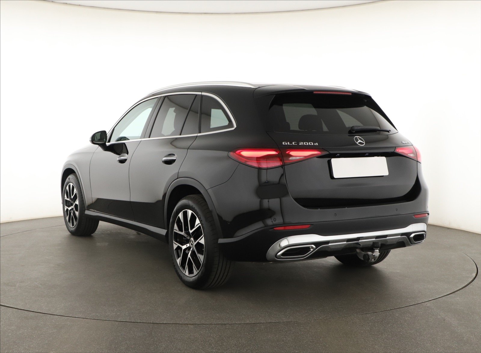 Mercedes-Benz GLC - 2026