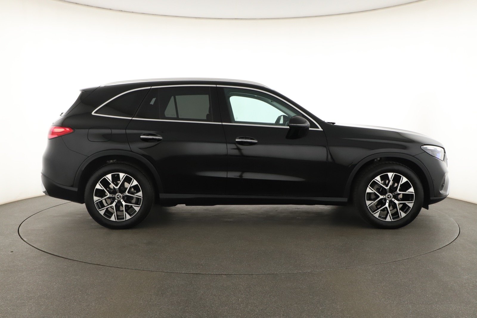 Mercedes-Benz GLC - 2026