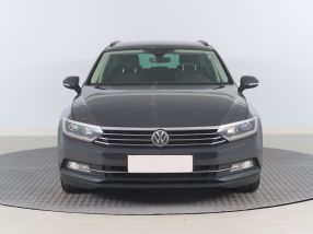 Volkswagen Passat - 2016