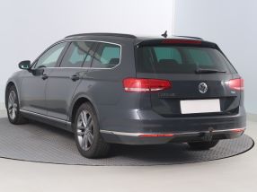 Volkswagen Passat - 2016