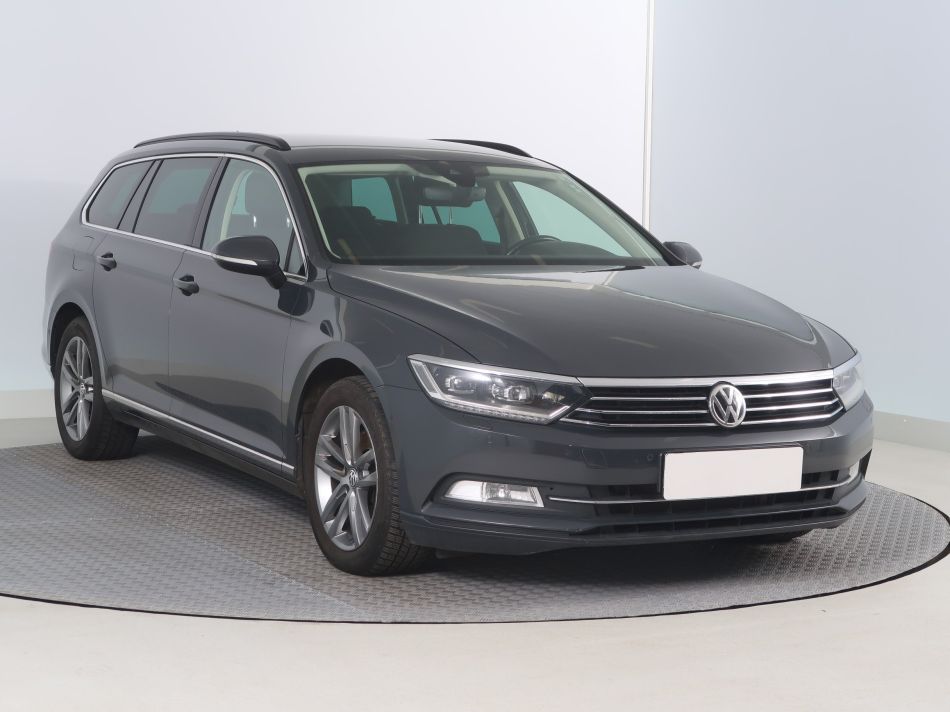 Volkswagen Passat - 2016