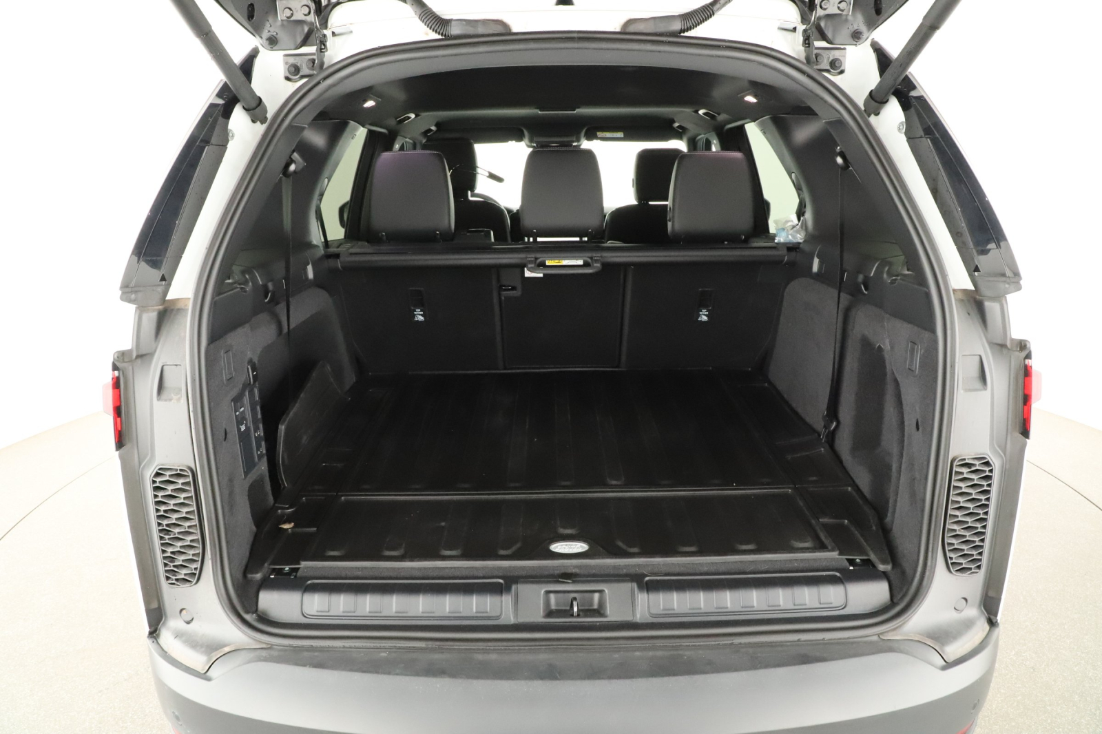 Land Rover Discovery - 2024