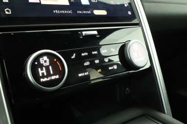 Land Rover Discovery - 2024