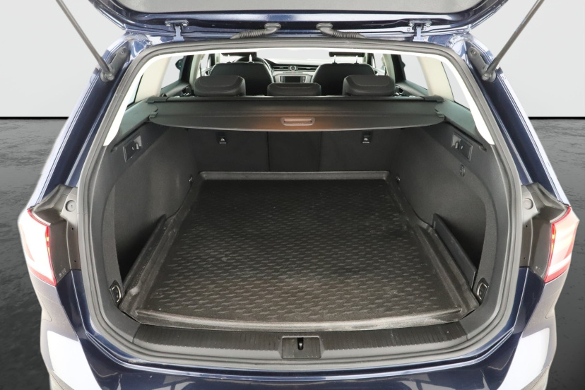 Volkswagen Passat, 2016