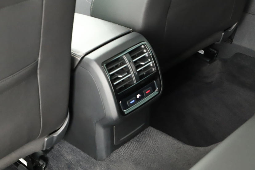 Volkswagen Passat, 2016