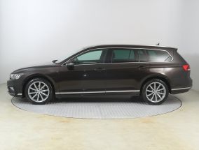 Volkswagen Passat - 2020