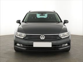 Volkswagen Passat - 2015