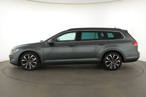 Volkswagen Passat - 2015