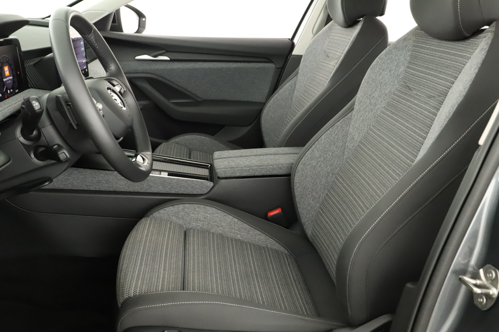 Škoda Superb - 2024