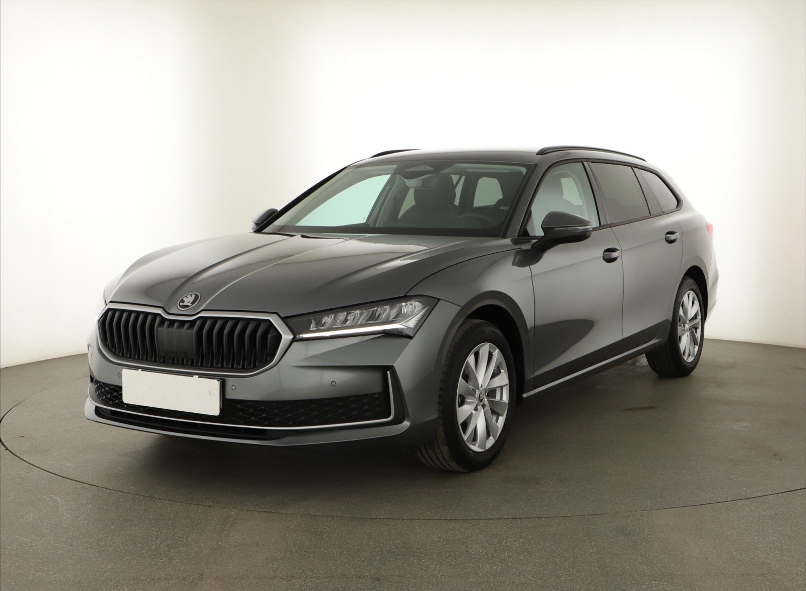 Škoda Superb - 2024