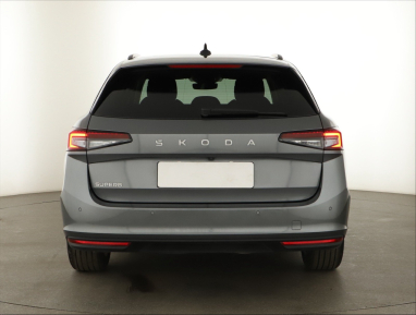 Škoda Superb - 2024