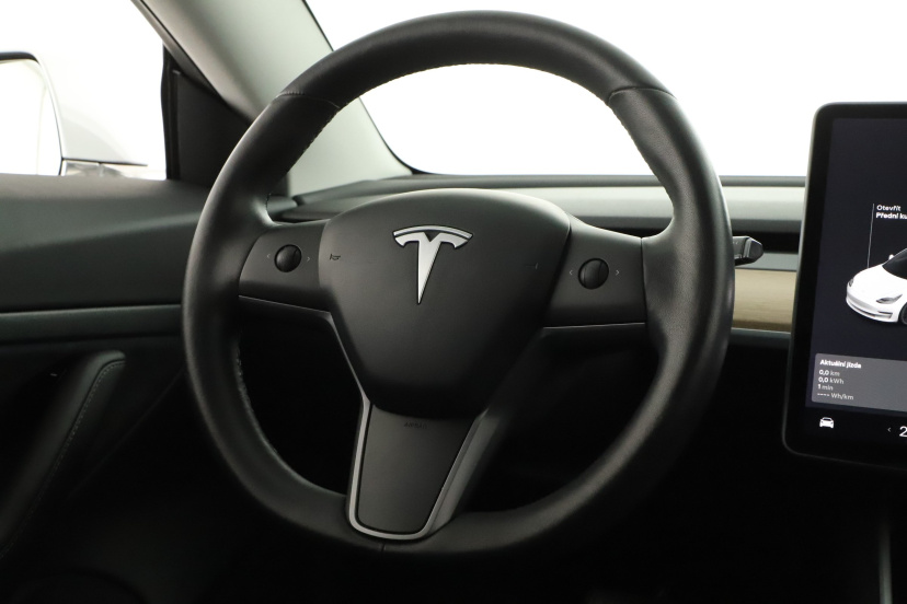 Tesla Model 3, 2020