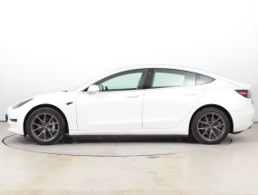 Tesla Model 3 - 2020