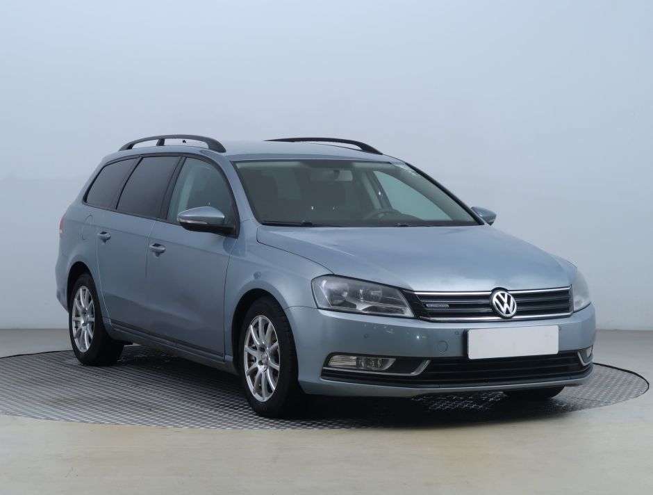 Volkswagen Passat - 2012