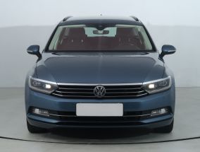 Volkswagen Passat - 2015
