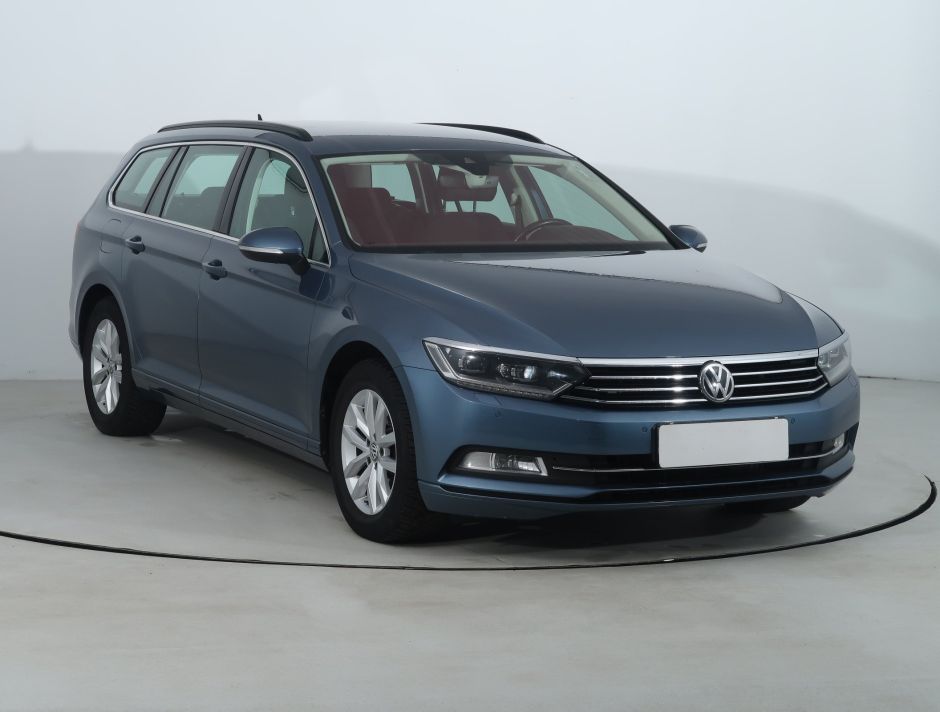 Volkswagen Passat - 2015