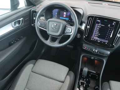 Volvo XC40 - 2024