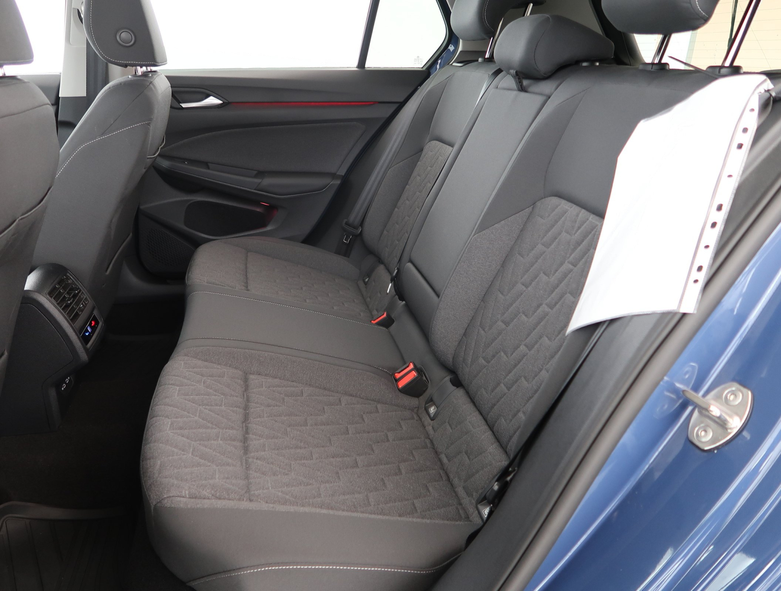 Volkswagen Golf - 2024