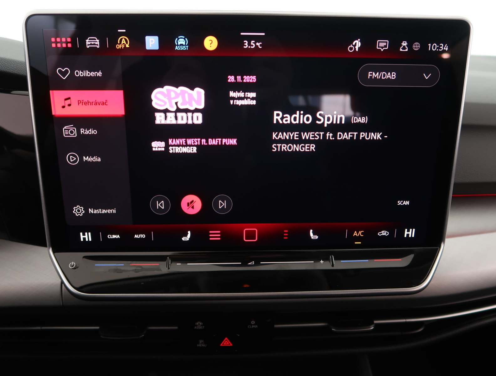 Volkswagen Golf - 2024