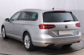 Volkswagen Passat - 2015