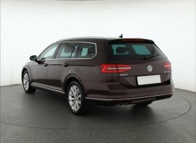 Volkswagen Passat - 2016