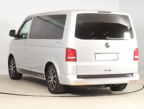 Volkswagen Multivan - 2015