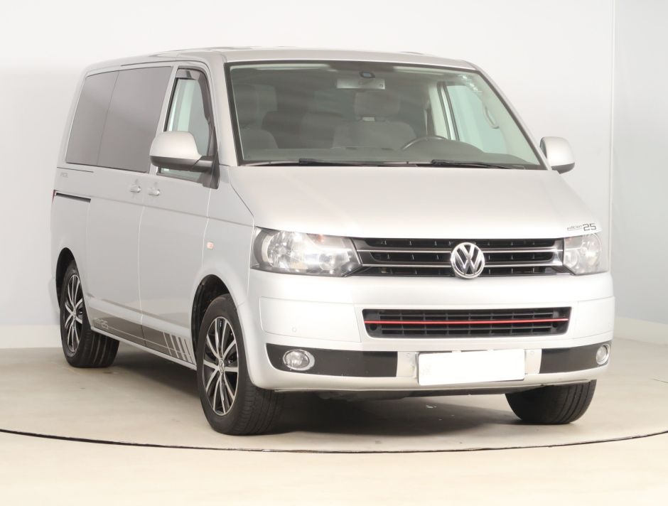 Volkswagen Multivan - 2015