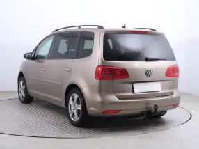 Volkswagen Touran - 2011