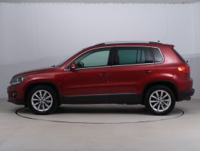 Volkswagen Tiguan - 2012