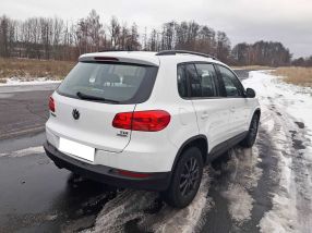 Volkswagen Tiguan - 2015