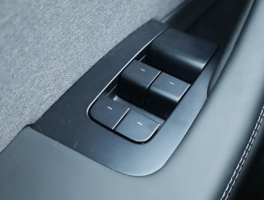 Tesla Model 3 - 2024