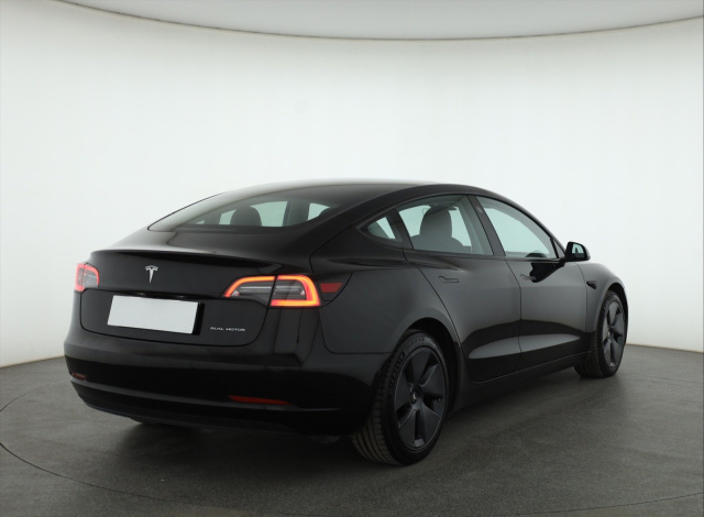 Tesla Model 3 Long Range 4WD 74kWh