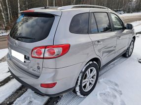 Hyundai Santa Fe - 2011