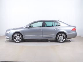 Skoda Superb - 2012