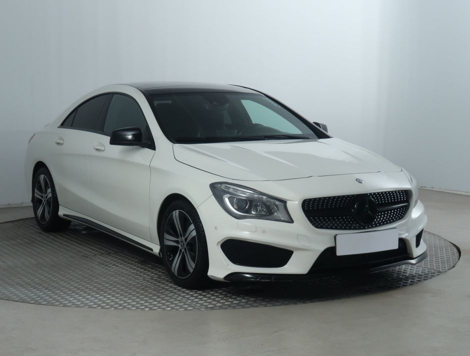 Mercedes-Benz CLA - 2015