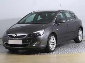 Opel Astra - 2010
