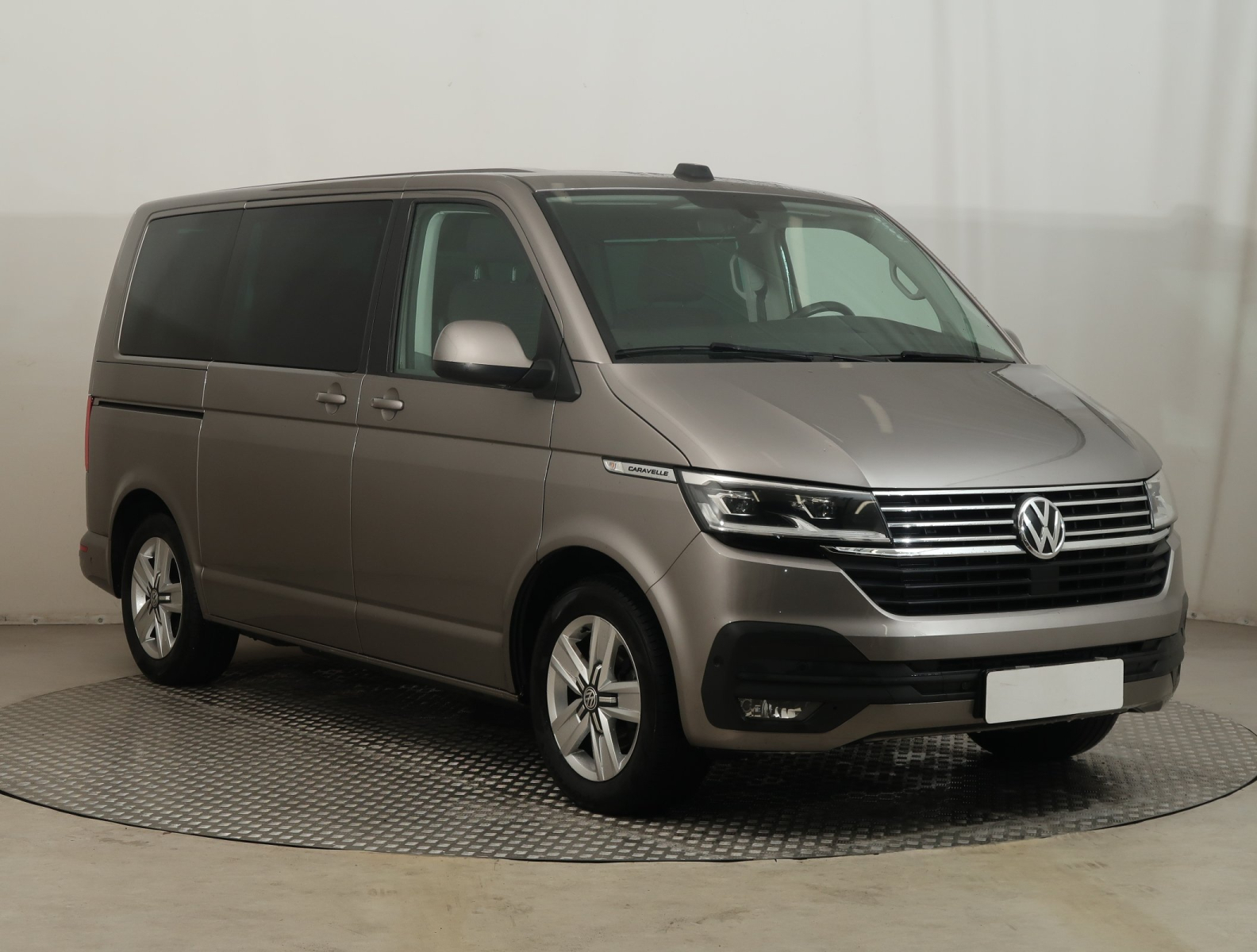 Volkswagen Caravelle - 2020