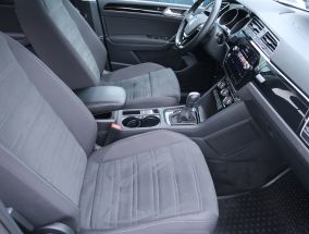 Volkswagen Touran - 2020