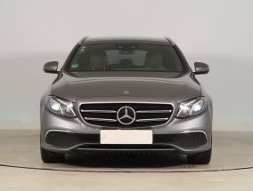 Mercedes-Benz E - 2019