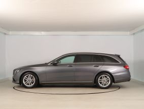 Mercedes-Benz E - 2019