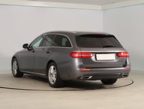 Mercedes-Benz E - 2019
