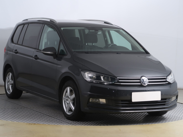 Volkswagen Touran 2016