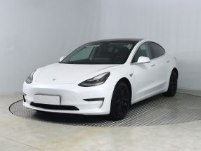 Tesla Model 3 - 2020