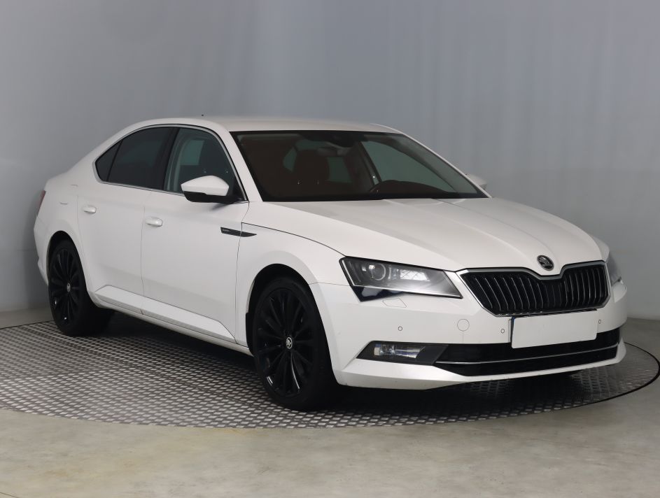 Skoda Superb - 2019