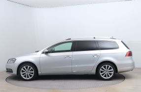 Volkswagen Passat - 2012