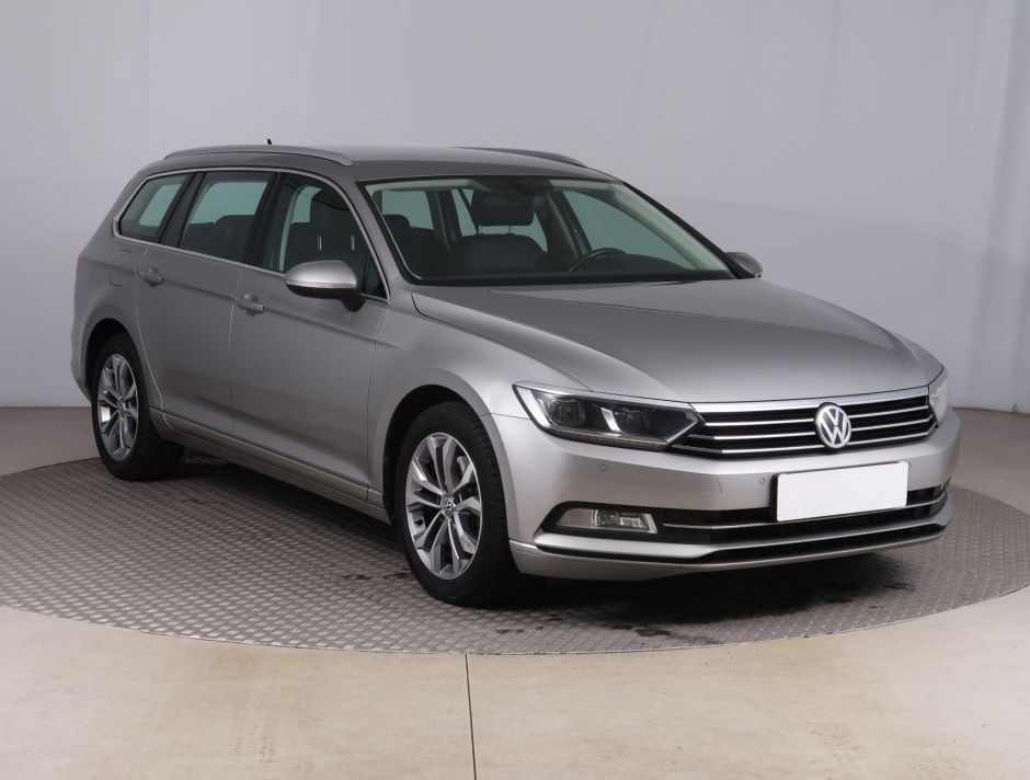 Volkswagen Passat - 2016