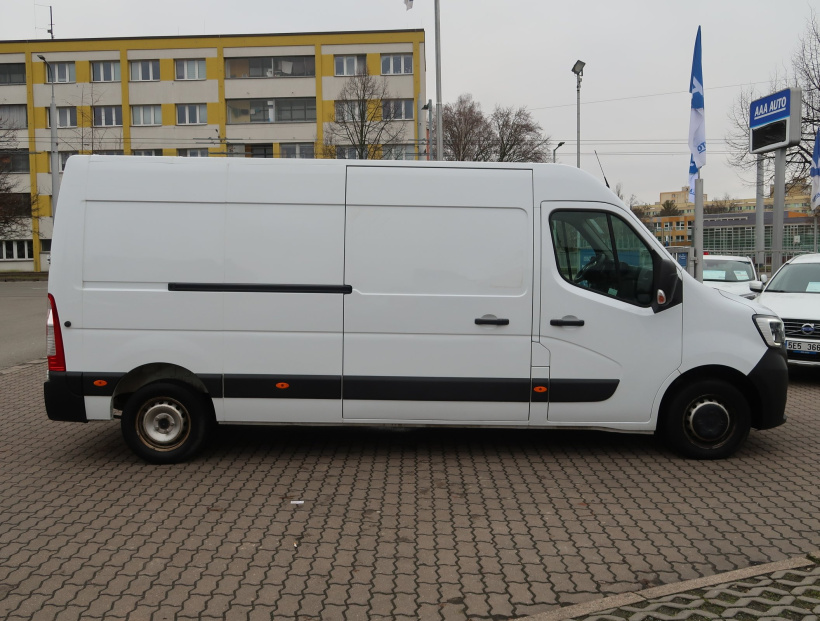 Renault Master, 2023
