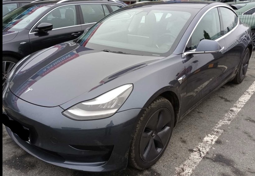 Tesla Model 3 - 2020